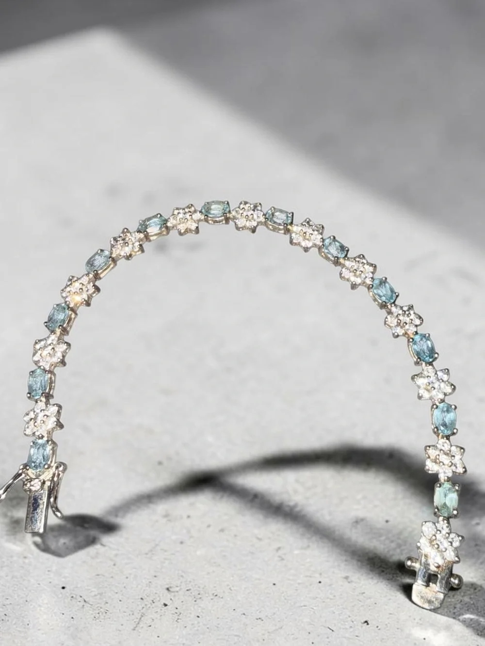 Vintage 925 Sterling Silver Blue Topaz & CZ Tennis Bracelet 7" JJT Floral Design - Picture 2 of 11